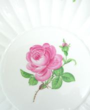 Schöne grosse Schale von Meissen , Dekor Rosa Rose A2563