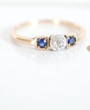 Edler Art-Deco Ring 0,20ct Diamant Solitär und Saphiren aus 585/000 Gelbgold A3156