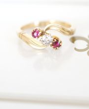 Antiker Ring England 1901 18ct Gelbgold Rubine und 0,17ct Diamant Solitär A3161