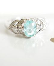 Schöner massiver Ring mit Aquamarin  + Diamanten 750/000 Weissgold B3467