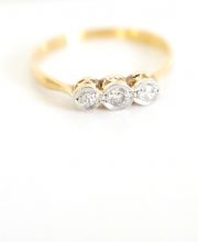 Antiker englischer Art Deco Ring mit 0,12ct Diamanten 750 Gelbgold Platin B3575