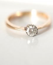 Antiker schöner Ring mit 0,18ct Brillant Solitär aus 750 Rotgold + Platin B3669