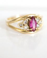 Schöner vintage Ring mit Rubin + Brillanten aus 750/000 Gelbgold B3693