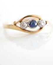 Antiker Jugendstil Ring mit Ceylon Saphir + Diamanten in 750/000 Gelbgold B3733