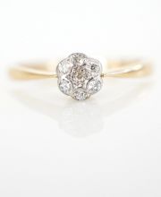 Antiker schöner Daisy Ring mit 0,14ct Diamanten 750 Gelbgold + Platin B3752
