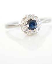 Antiker schöner Art Deco Ring mit Ceylon Saphir + Diamanten aus Platin B3747