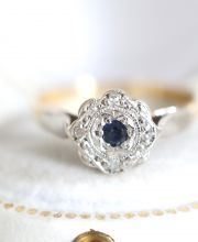 Hübscher antiker Art Deco Ring Saphir + Diamanten 750 Gelbgold + Platin B3758