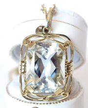 Antiker Art Deco Anhnger mit 18ct Aquamarin in 585/000 Gelbgold Fassung B3997