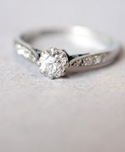 Antiker englischer Art Deco Ring mit 0.60ct Diamanten in massiv Platin B4216