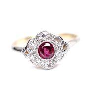 Wunderschner antiker Art Deco Ring mit Rubin + Diamanten 750 Gelbgold B4252