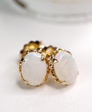 Sch�ne vintage Ohrstecker aus 585/000 Gelbgold mit Edel Voll Opal B4351