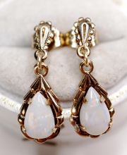 Sch�ne vintage Ohrstecker aus 585/000 Gelbgold mit Edel Voll Opal B4350