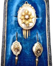 Antike Biedermeier Demi Parure in 585/000 Gelbgold im orig. Etui B4359