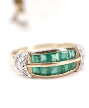 H�bscher englischer vintage Ring mit Smaragd in 375/000 Gelbgold B4379