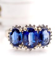 Stattlicher englischer vintage Ring mit Saphir + Diamanten 375 Gelbgold B4376