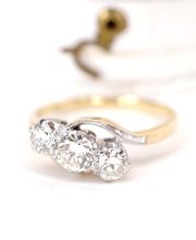 Wertvoller Art-Deco Ring aus 750/000 Gelbgold + Platin 0.70ct Brillanten B4369