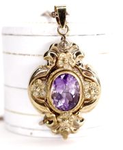 Antiker wundersch�ner Biedermeier Anh�nger 333/000 Gelbgold mit Amethyst B4380