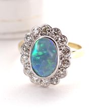 Kostbarer Art Deco Ring 750/000 Gelbgold mit schwarzem Opal und Brillanten B4385
