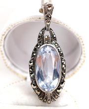 Antiker Art Deco Anh�nger aus 800/000 Silber blauem Stein an Kette B4421