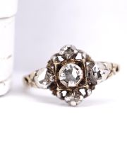 Antiker Ring der Neorenaissance ca. 1860 aus 14ct Gelbgold und Silber B4447