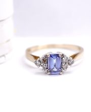 Englischer vintage Ring aus 375/000 Gelbgold Tansanit und Brillanten B4481