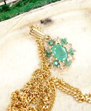 Sehr h�bscher Anh�nger + Kette aus 375/000 Gelbgold Smaragd + Diamanten B4489