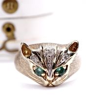 Extravager englischer vintage Katzen Ring 375 Gold Smaragd + Diamanten B4535