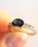 Schner vintage Ring mit blauem Saphir + Brillanten aus 750/000 Weissgold B3844